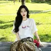 Camiseta de verano para mujer, manga corta, corte holgado, estampado de letras, moda petite, top único y genial de manga corta para mujer