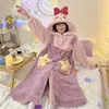 Nova coleção de inverno: roupão com estampa de estrelas rosa, pijama de fleece coral, pijama feminino de comprimento médio, camisola de novo estilo, roupa de ficar em casa quentinha