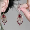 [Un Toque de Rojo] Pendientes de Borlas Estilo Étnico Bohemio para Mujer Pendientes Retro Adelgazantes Pendientes Nuevos de Cuentas Chinas