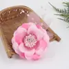2025 Tocado de Flor de Tela Ramillete de Rendimiento Flor Artificial Flor para Ropa Versátil Color de Exportación Europeo y Americano Broche Completo 1204