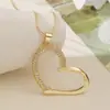 Collar Colgante Corazón Hueco Cortado con Zirconia Chapado en Cobre Oro de 18 Quilates Transfronterizo Europeo y Americano para Mujer, Collar Versátil de Nicho de Gama Alta