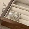 ¡Conjunto de Alta Gama Inspirado en Hermanas! Aretes de Perlas Cubo de Azúcar de Diamantes Completos 2025 Nuevos Aretes Populares Aretes de Doble Cara para Niñas