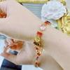 Pulsera de cristal de caramelo cuadrado de lujo y estilo nuevo para mujer, diseño de nicho, collar con arcoíris y aretes chapados en oro de 18 quilates.