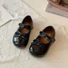 Sapatos de Princesa com Laço para Crianças, Sapatos Pequenos de Couro, Nova Versão Coreana Primavera e Outono 2026 Sapatos Casuais Versáteis para Meninas com Solado Macio