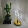 Lâmpada Atmosfera Borboleta Explosão Direta Dourada Lâmpada de Mesa Criativa Quarto Desktop Luz Noturna 3 Cores Carregamento Decoração Criativa