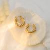 Pendientes Redondos de Acero Inoxidable Estilo Vintage de Alta Venta Transfronteriza con Incrustaciones de Circonita y Perla para Mujer, Pendientes de Lujo Ligero de Alta Gama de 18K