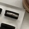 Anel Aberto Dourado para Café, Anel de Dedo Indicador Cruzado com Zircônia Oca de Luxo Discreto para Mulheres, Estilo da Corte Francesa, Moderno e Versátil