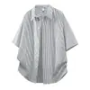 Popular camisa de algodón a rayas blancas y negras estilo americano de manga corta con botones ocultos, fresca al tacto, unisex, casual, corte holgado, sin bolsillos, moderna