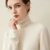 26 nuevos modelos de suéteres de cachemir 100% puro de prêt-à-porter de primera línea para mujer, camiseta base de punto de cuello alto, suéter de invierno