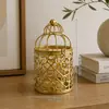 Jaula de Pájaros de Hierro Forjado Portavelas Retro Base para Velas Decoración del Hogar Sensación de Alta Gama Adorno de Portavelas de Metal