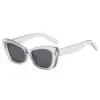 2025 Nuevas Gafas de Sol Cuadradas Pequeñas de Moda Transfronterizas para Hombres y Mujeres Conducción Anti-ultravioleta Celebridad de Internet Gafas Versátiles de Moda