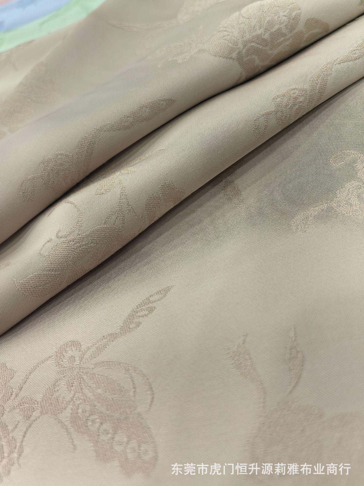 新款钻石丝提花面料 亮丝蝴蝶提花布 潮流国风旗袍连