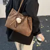 Nova Bolsa Tote da Moda Outono e Inverno, Aparência Sofisticada, Estilo Simples de Nicho, Estilo Preguiçoso, Bolsa para o Dia a Dia, Leve, Versátil para Mulheres