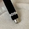 Coleção de Anéis de Metal Vazado com Renda de Alto Padrão Estilo Francês para Mulheres, Luxo Leve, Personalizáveis, Modernos, Tendência, Versáteis