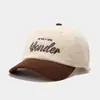 Boné de Veludo Cotele Estilo Coreano para Mulheres, Boné com Blocos de Cor Outono e Inverno Bordado com Letras Bico de Pato para Homens, Chapéu Versátil Tendência Street para Casais