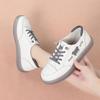 Zapatos blancos de suela blanda para mujer, primavera 2025, nuevos zapatos deportivos ligeros e informales, zapatos de tabla que combinan con todo, zapatos de moda para mujer.