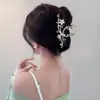 Presilha de Cabelo Exquisita Flor de Pedra Olho de Gato para Mulheres, com um Design de Alto Padrão e um Senso de Luxo, Apresentando um Acabamento Perolado e um Estilo de Presilha Tubarão