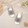 Sandalias de flor con lentejuelas y pedrería para niñas, zapatos de verano para la playa para niños, tira trasera con velcro, suela suave, zapatos de princesa antideslizantes