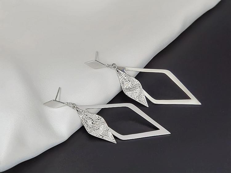 ED600868菱形耳钉