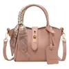 Bolsa de Mão Casual para Mulheres 2026 Novo Estilo Elegante Versátil Bolsa de Ombro Transversal Design Coreano Bolsa Saco