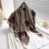 9090 Novo Algodão e Linho Quadrado Moda Feminina Lenço Versátil Protetor Solar Lenço Estampado Xale Atacado Transfronteiriço Europeu e Americano