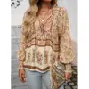 2025 Primavera y Verano Nuevos Tops y Camisas Estilo Bohemio de Resort Estampados con Cuello en V y Cordones de Manga Larga para Mujer