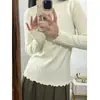 Top de punto base de cuello medio lateral para mujer Otoño Invierno Ropa interior Ropa exterior Suéter Diseño suave Sentido de la moda Top de nicho