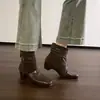 Botas Ankle Boot Quadradas Retrô Desgastadas em Patchwork para Mulheres Couro Trançado Fivela Cano Dobrável Couro Macio Salto Bloco Botas Maillard Martin