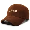 Gorro de Lana de Cordero para Mujer para Otoño e Invierno, Gorra Cálida con Forro de Felpa y Visera de Pato, Gorra de Béisbol Bordada con Letra a la Moda Estilo Coreano, Hace que la Cara Parezca Más Pequeña y Moderna