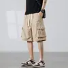 Bermuda de trabalho estilo americano em seda gelada para homens, nova tendência de verão 2026, calça casual de comprimento médio com múltiplos bolsos para homens