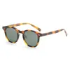 Gafas de Sol Antirreflejantes con Marco Negro Clásico y Acabado Texturizado, Estilo de Moda Transfronterizo Europeo y Americano, Adecuadas para el Viaje Diario y la Protección Solar