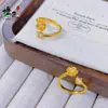 Anillos Populares de Flor de Rosa para Mujer en Varios Estilos, los Mismos Modelos que los de las Joyerías, Anillos Modernos de Latón Chapado en Oro, Suministro al por Mayor