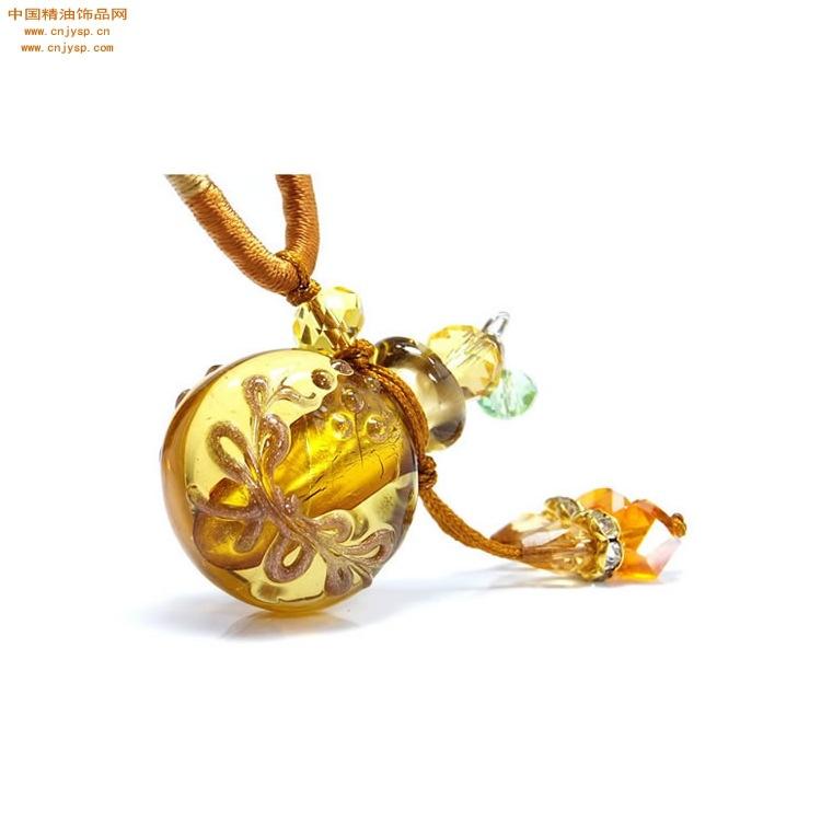 中国精油饰品网金黄色缨诺绳大号扁圆巴洛克项链1.jpg