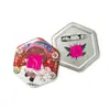 Personalización de insignias hexagonales, personalización de insignias de hojalata, insignia de personaje de anime, insignia creativa, broche