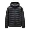 Chaqueta de plumón para hombre 2026 Otoño/Invierno Nueva Ligera con Capucha Cremallera Versión 90% Plumón de Pato Cálida Juvenil Casual Abrigo para Viajar