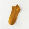 Meias Wholesale Zhuji Cor Sólida Preta, Branca, Cinza Meia-Cança, Meias Curtas Masculinas Antiodor para Todas as Estações, Meias Descartáveis Masculinas