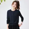 Tejido de Punto con Cuello en V 2026 Nuevo Estilo Primavera y Otoño Suéter Brillante de Seda con Pedrería Versátil Adelgazante Cárdigan Corto Top para Mujer