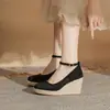 Jin Gang MJ90203 Estilo Nacional Chinês Tecelagem de Palha Corda de Cânhamo Solado Grosso Tiras com Fivela no Tornozelo Sapatos Femininos de Salto Aumentador para Pessoas Baixas