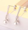 Pendientes de Plata de Ley 925 con Perla de Imitación Pendientes Estilo Coreano Moda Microincrustaciones de Diamante Joyería de Oreja Exquisita Fabricante Venta al por Mayor Lujo Ligero
