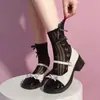 Meias Brancas de Renda Estilo Ballet em Branco Leitoso com Sapatos Mary Jane, Meias Camadas com Laço Lateral em Formato de Coração, Meias de Renda Vazada para Panturrilha