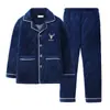 8400 Gris Invierno Talla Extra Grande Set Coral Fleece Tres Capas Engrosado Acolchado Pijama Cálido Ropa de Casa para Hombre
