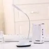 Mini regalo lámpara de mesa pequeña led lámpara de mesa protección ocular estudiantes de dormitorio estudio lectura mesita de noche comercio exterior al por mayor