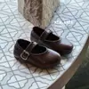 Primavera de 2026 Novos Sapatos de Couro Infantis Versáteis Retrô Sapatos de Bebê Moda Sapatos Rasos Trançados para Meninas Sapatos de Princesa