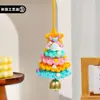 Presente de Natal: chaveiro de árvore de Natal de tricô, um enfeite de árvore de Natal criativo e colorido para o seu carro