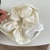 Anillo para el Cabello de Encaje con Puntos de Ola Blanco y Negro Retro Francés Temperamento Suave Cordón de Encaje Grande de Gama Alta Accesorios para el Cabello Tocado