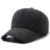Estilo Nuevo de Invierno para Hombres de Mediana Edad y Mayores, con Forro de Terciopelo Grueso, Resistente al Frío, Gorra de Béisbol, Protección para los Oídos al Aire Libre, Gorra Cálida de Pico de Pato, Gorro de Algodón a Prueba de Viento