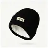 Chapéu de Moda Estilo Coreano para Outono e Inverno para Mulheres Versátil Grande Circunferência da Cabeça Chapéu de Lã Tricotado Faz o Rosto Parecer Menor Proteção de Orelha Quente Chapéu Cobertura de Cabeça