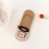 Meias de barco de desenho animado japonês novas de primavera e verão meias invisíveis femininas hambúrguer rasas casuais de algodão baixo atacado