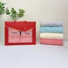 Conjunto de Presente Caixa com Toalha de Veludo Coral, Toalha de Presente Absorvente de Secagem Rápida de Veludo Bolha, Logo Bordado e Impresso Personalizado da Empresa