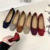 Zapatos de Salón Rojos Retro Estilo Francés para Mujer, con Aumento de Altura Oculto, Estilo Principios de Otoño, Diseño de Lazo Suave, Adecuados para Combinar con Faldas